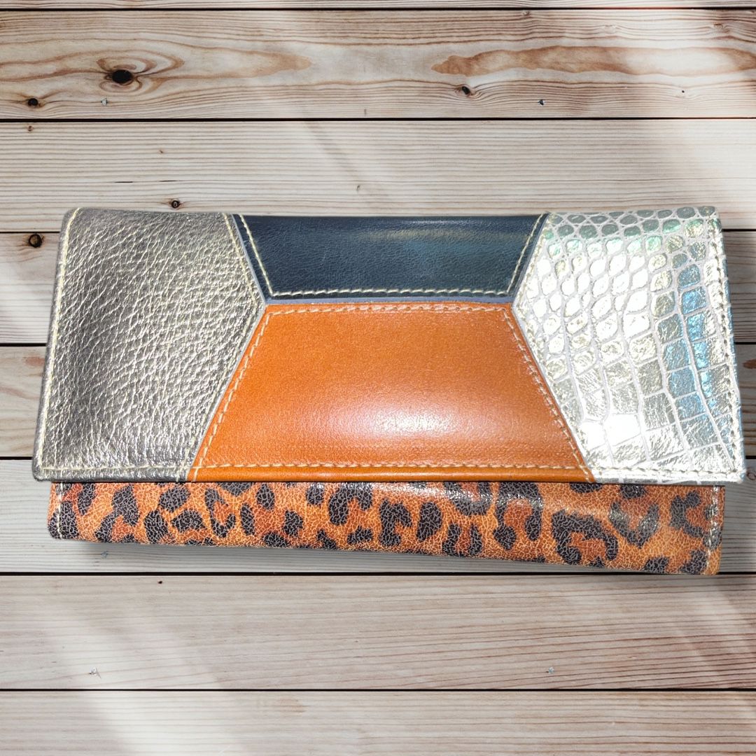 Billetera mujer cuero print, plata, camel