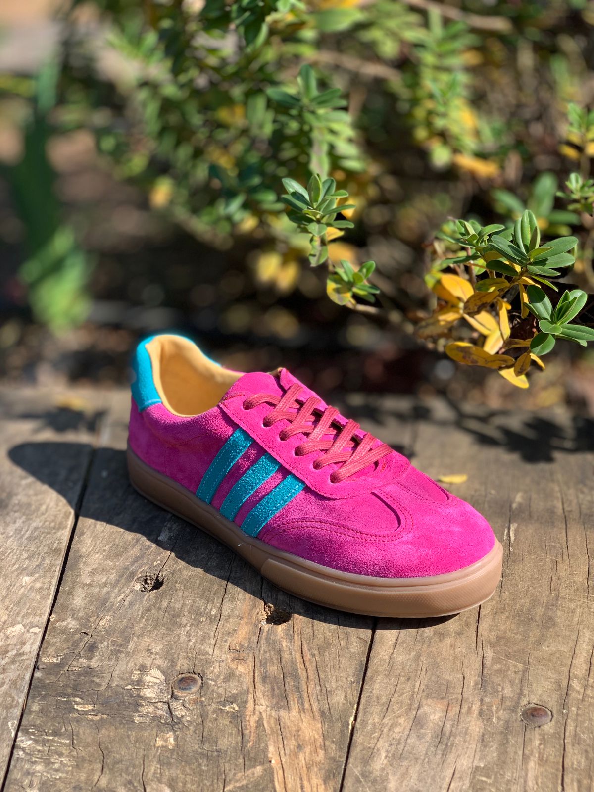 Zapatilla samba cuero reno fucsia c/calipso