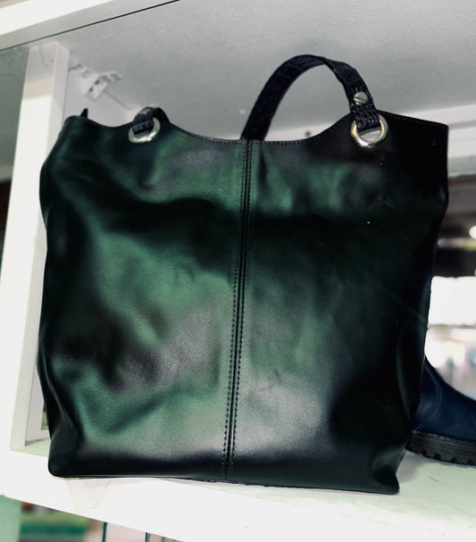 Cartera cuero negro liso