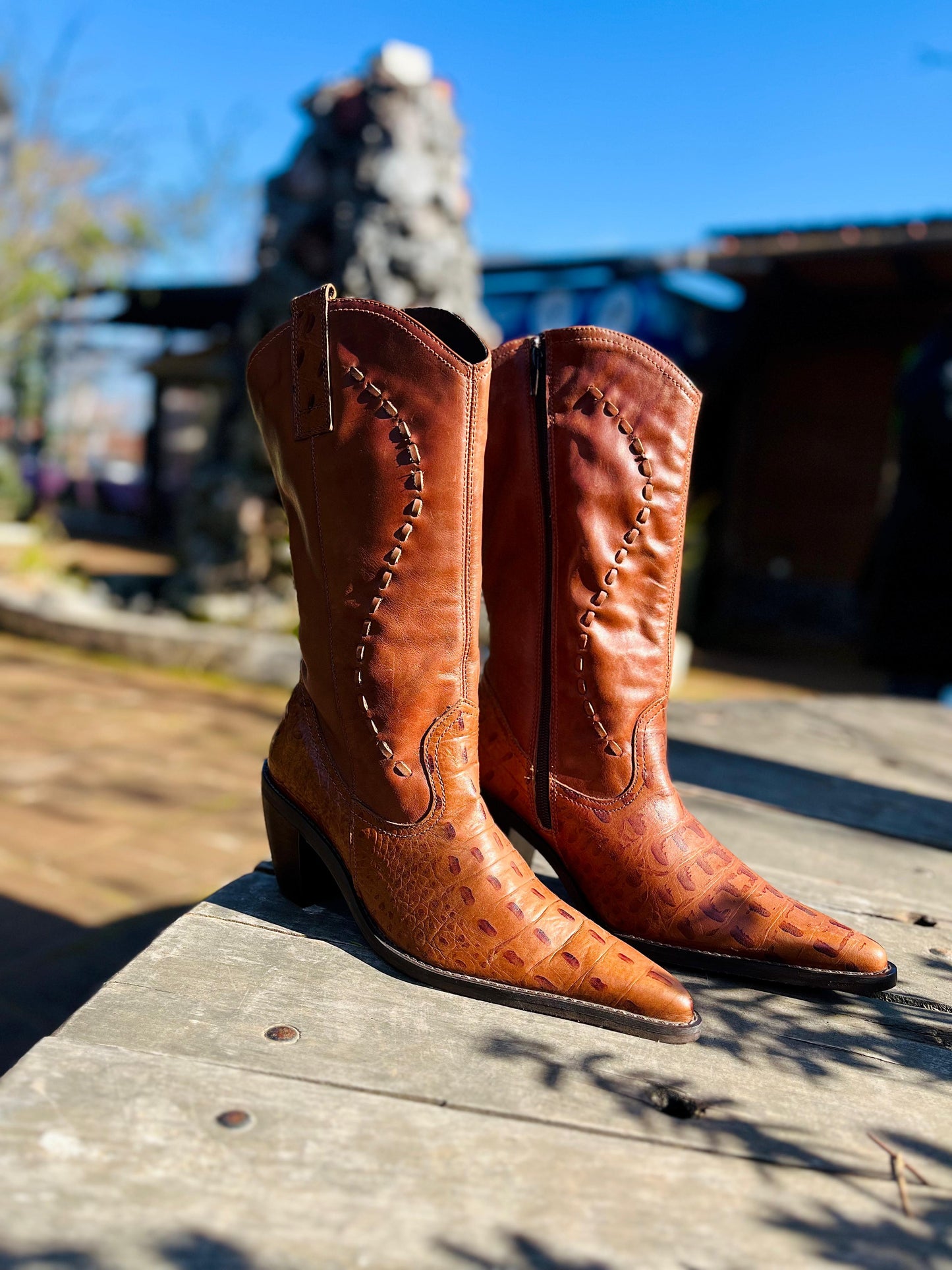 Bota vaquera Tatiana cuero camel c/croco
